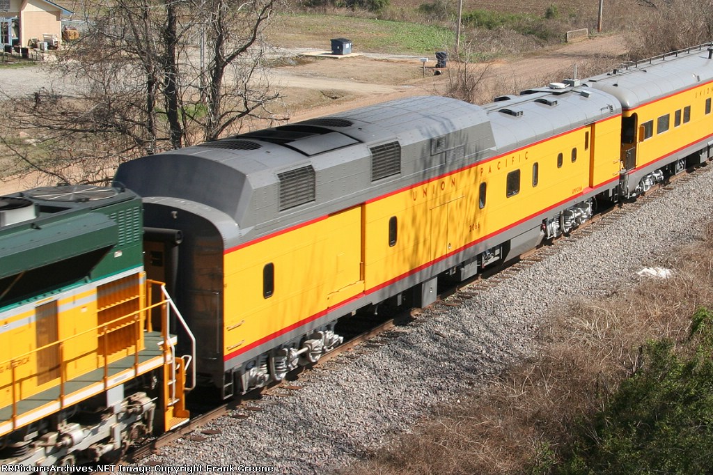 UPP 2066, head end power car, on engineering special